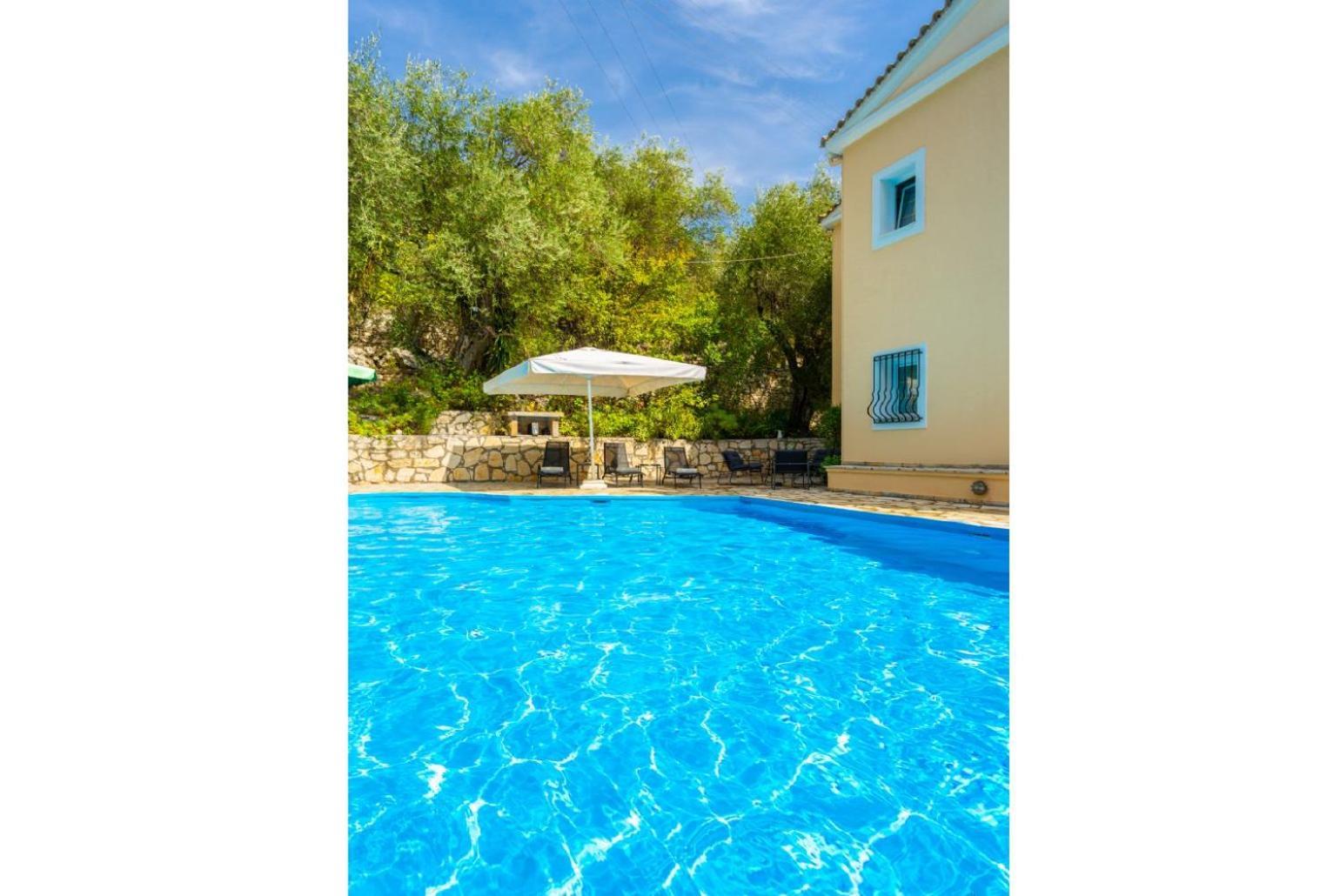 Villa Evie Nisaki  Екстериор снимка